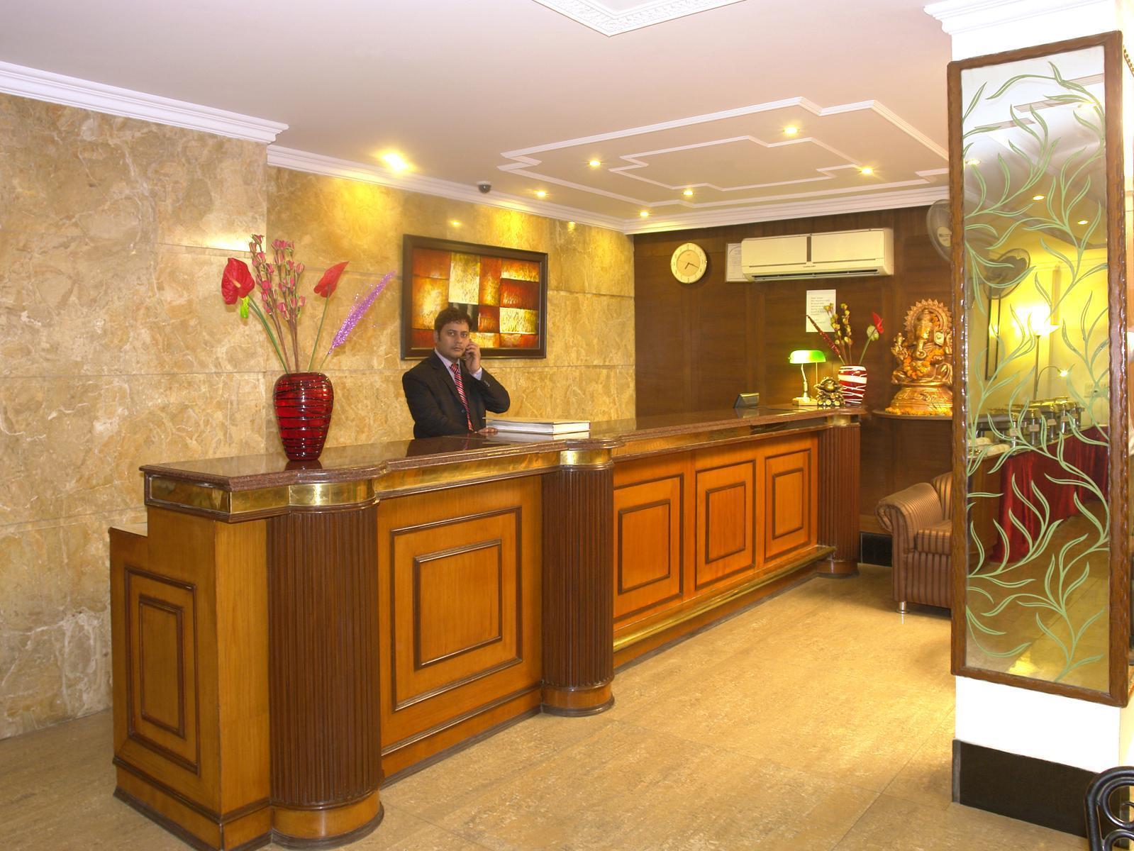 The Crest Inn Delhi  Exterior foto
