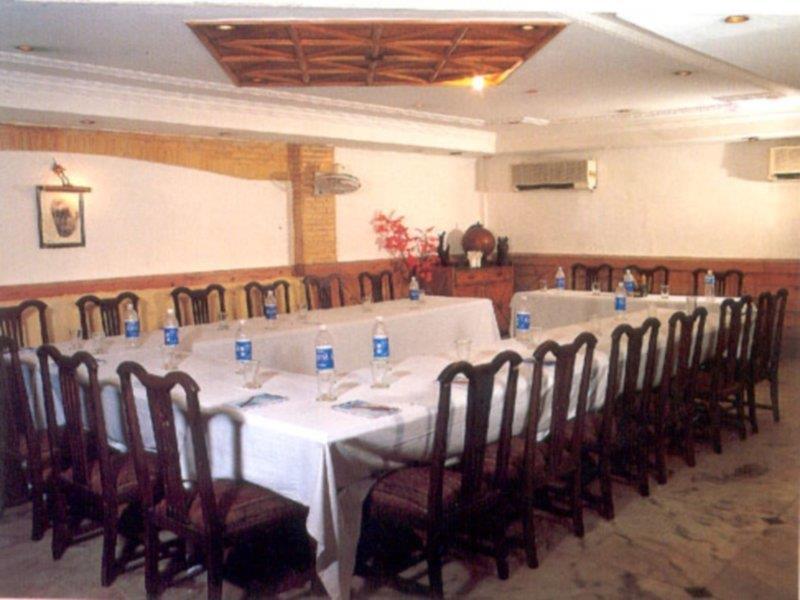 The Crest Inn Delhi  Exterior foto