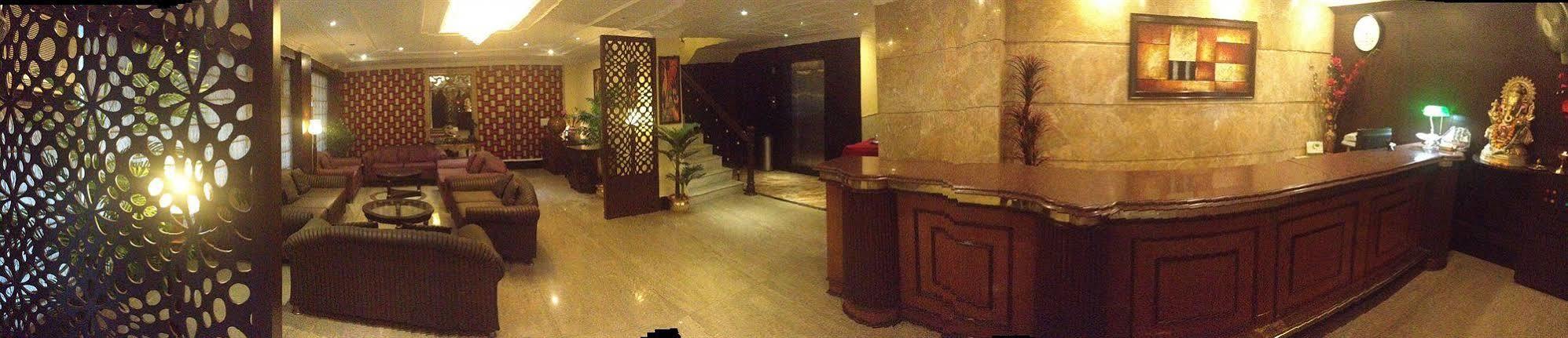 The Crest Inn Delhi  Exterior foto